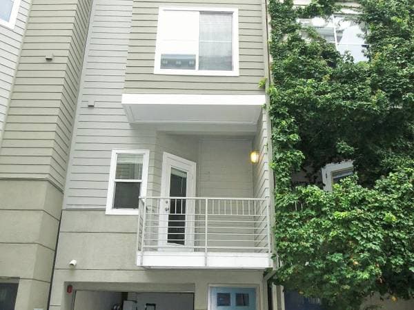 2BR/2BA Townhouse on Scott Aly · San Francisco photo 1