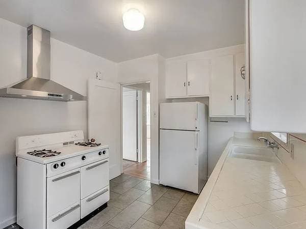 1BR/1BA Apartment · Astoria photo 1