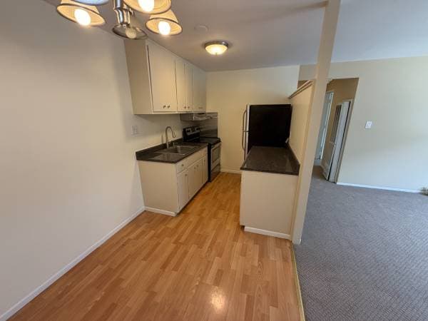 1BR/1BA Apartment on E. Market St. · Daly City photo 5