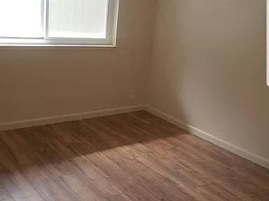 2BR/1BA Apartment on School St · Daly City photo 2