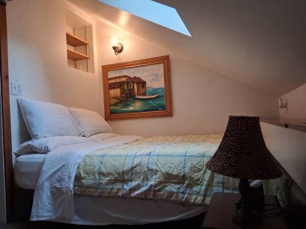 1BR/1BA Apartment · Greenbrae photo 2