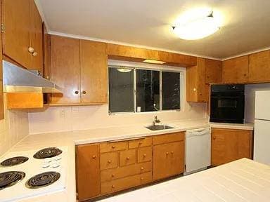 1BR/1BA Apartment · Astoria photo 1