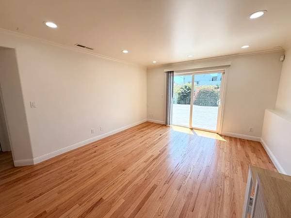 2BR/2BA In Law Adu on Everglade Dr · San Francisco photo 1
