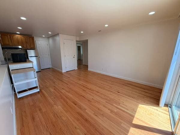 2BR/2BA In Law Adu on Everglade Dr · San Francisco photo 5