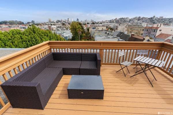 1BR/1BA Apartment on Cervantes Blvd · San Francisco photo 5