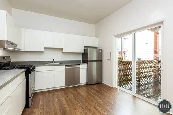 1BR/1BA Single Family House on 16th St · San Francisco photo 3