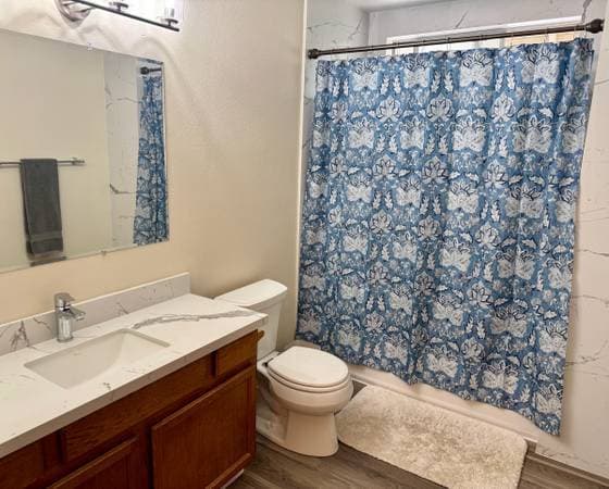 2BR/2BA Townhouse · Cotati photo 2