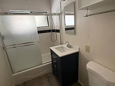 2BR/1BA Single Family House on Benicia Dr · Santa Rosa photo 5