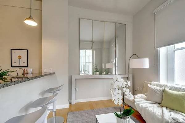 1BR/1BA Condo on Market St · San Francisco photo 2