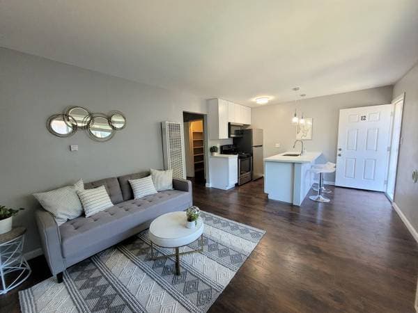 1BR/1BA Apartment · Walnut Creek photo 1