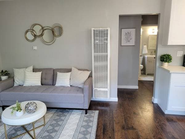 1BR/1BA Apartment · Walnut Creek photo 2