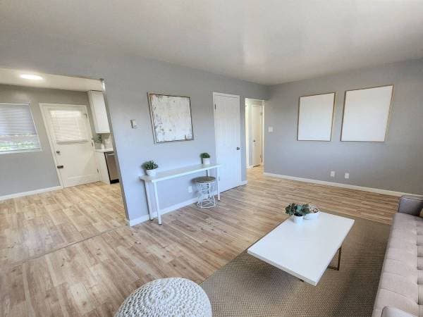 3BR/2BA Apartment · Hayward photo 2