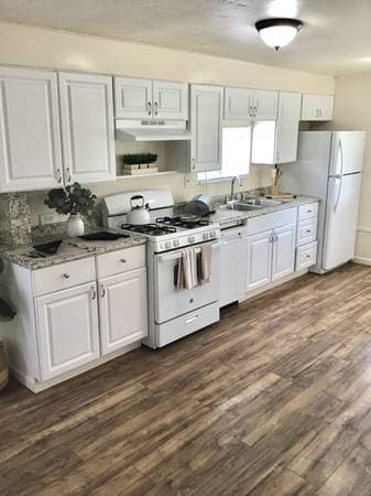 Henderson Homes photo 4