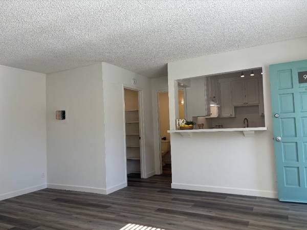 0BR/1BA Apartment on Hollis Avenue · Campbell photo 5