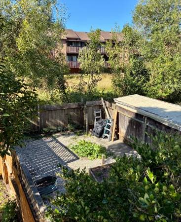 2BR/1BA Duplex on Bately Court · Sebastopol photo 1