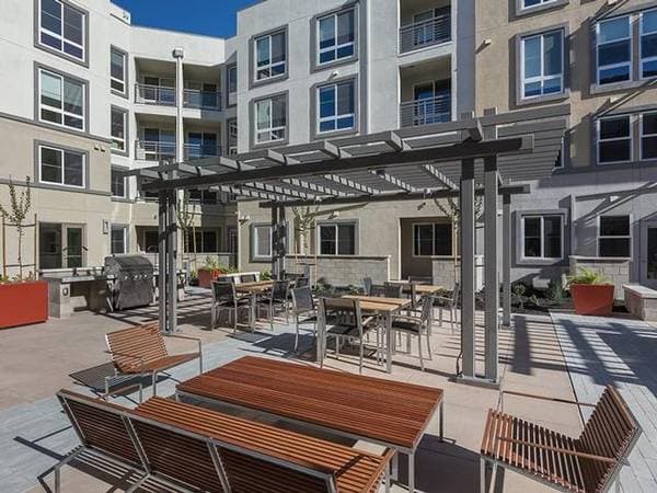 1BR/1BA Apartment on Golden Gate · Dublin photo 2