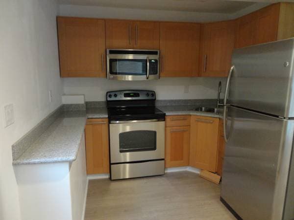 1BR/1BA In Law Adu · Hayward photo 3