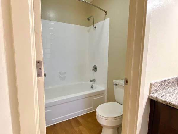 1BR/1BA Apartment on Creekside Drive · Walnut Creek photo 5