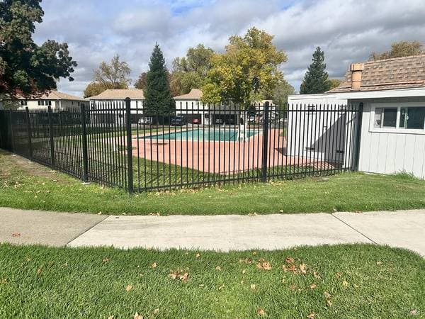2BR/1BA Condo · Concord photo 4