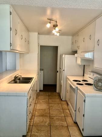 2BR/1BA Townhouse on Silvio Ln · Novato photo 1