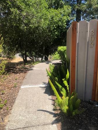2BR/1BA Townhouse on Silvio Ln · Novato photo 3