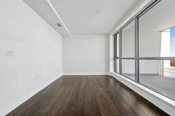 2BR/2BA Condo on Long Bridge St · San Francisco photo 5