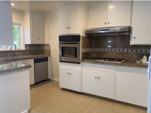 4BR/2BA Single Family House on S Genevieve Lane · San Jose photo 3