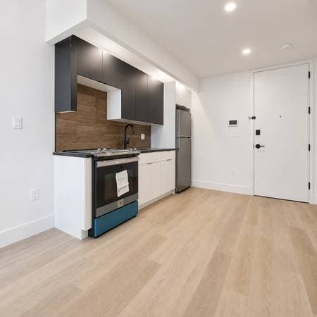 1BR/1BA Apartment · Staten Island photo 1