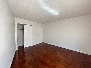 2351 Jackson Street Apartments photo 5
