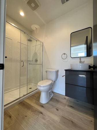 4BR/2BA Apartment · San Francisco photo 4