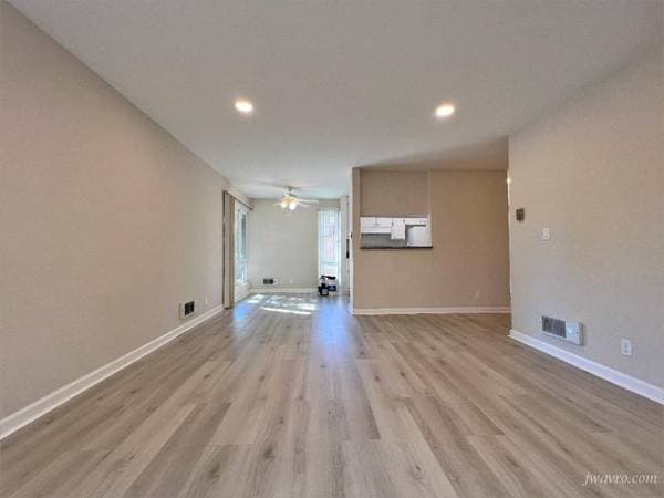 2BR/1BA Apartment · Redwood City photo 4