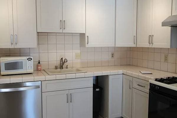 2BR/2BA Single Family House on Carolina St · San Francisco photo 4