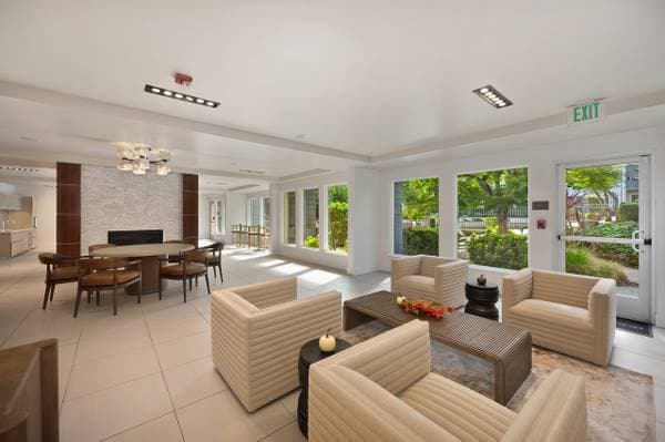 0BR/1BA Apartment on Creekside Drive · Walnut Creek photo 1
