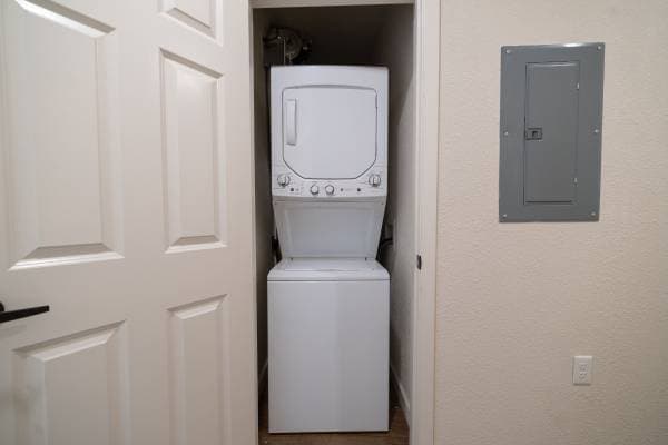 2BR/1BA Apartment on Dwight · Berkeley photo 4