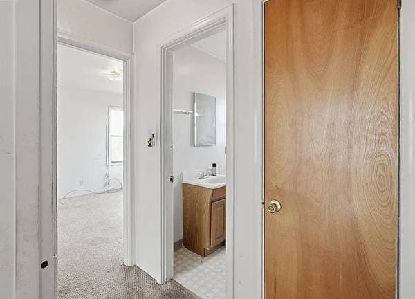 2BR/1BA Single Family House · Richmond photo 2