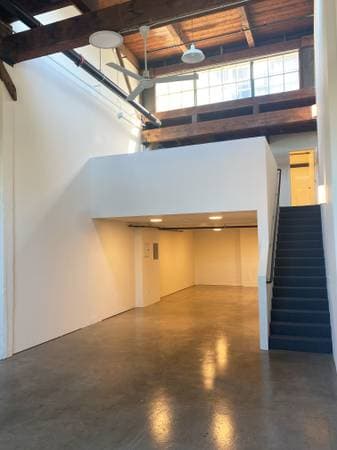1BR/1BA Loft on San Leandro Street · Oakland photo 2