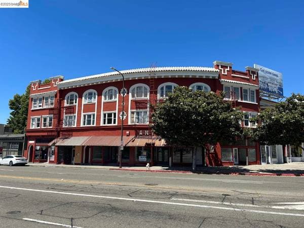 1BR/1BA Apartment on Ashby Ave · Berkeley photo 1