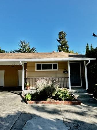 1BR/1BA Duplex on Laurel St. · San Jose photo 2