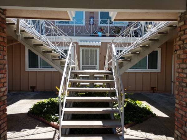 1BR/1BA Apartment on Karen Drive · Santa Clara photo 1