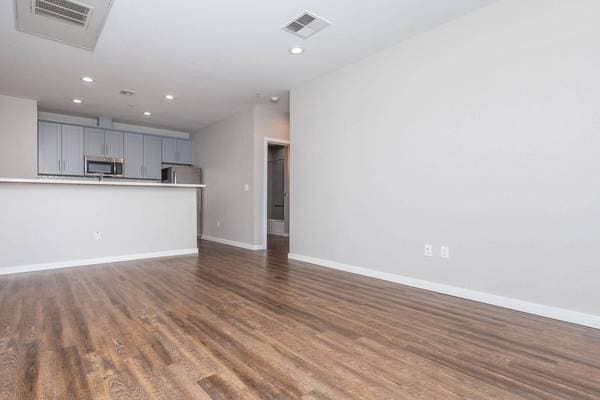 1BR/1BA Apartment on Schmidt Lane · El Cerrito photo 2
