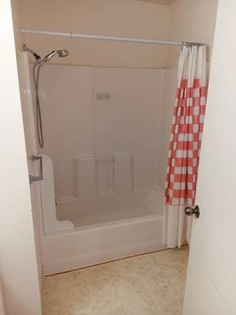 2BR/2BA Condo · Vallejo photo 3