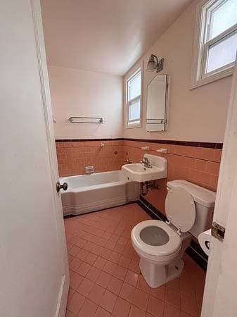 2BR/1BA Duplex on Irving St · San Francisco photo 4