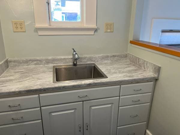 0BR/1BA Apartment · Berkeley photo 4