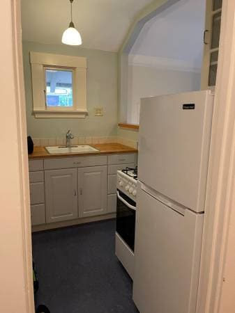 0BR/1BA Apartment · Berkeley photo 5
