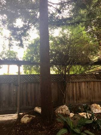 3BR/2BA Flat on Claremont Ave · Oakland photo 1