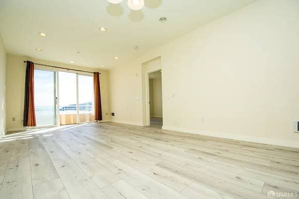 2BR/2BA Apartment on Crescent Way · San Francisco photo 2