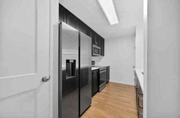 2BR/2BA Apartment on The Alameda · Santa Clara photo 5