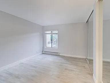 1016 Continentals (Belview Heights) photo 3