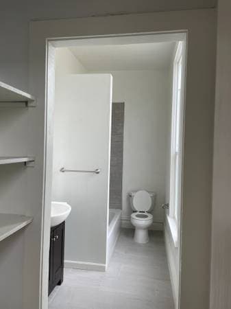 2BR/2BA Apartment · San Francisco photo 2