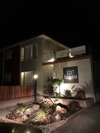 1BR/1BA Apartment · Burlingame photo 1
